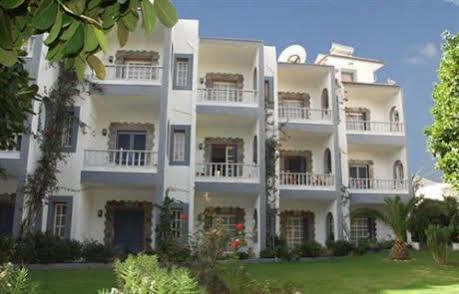 Fan Apartments Σταλίδα Εξωτερικό φωτογραφία